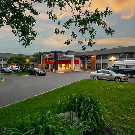 Comfort Inn West Ottawa Exterior photo